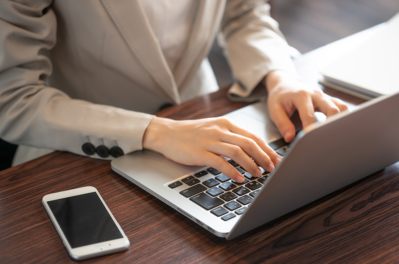 壊れたパソコンのデータを取り出し、移行する方法