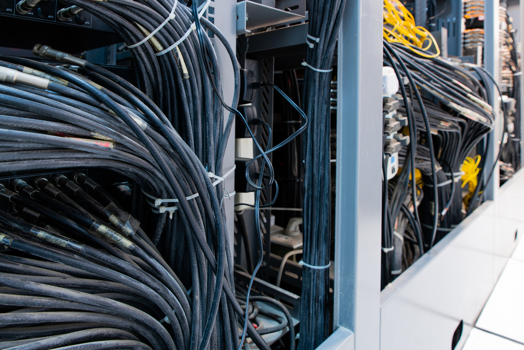 Raidを比較。機能、耐久性、速度で一番優れているのは？