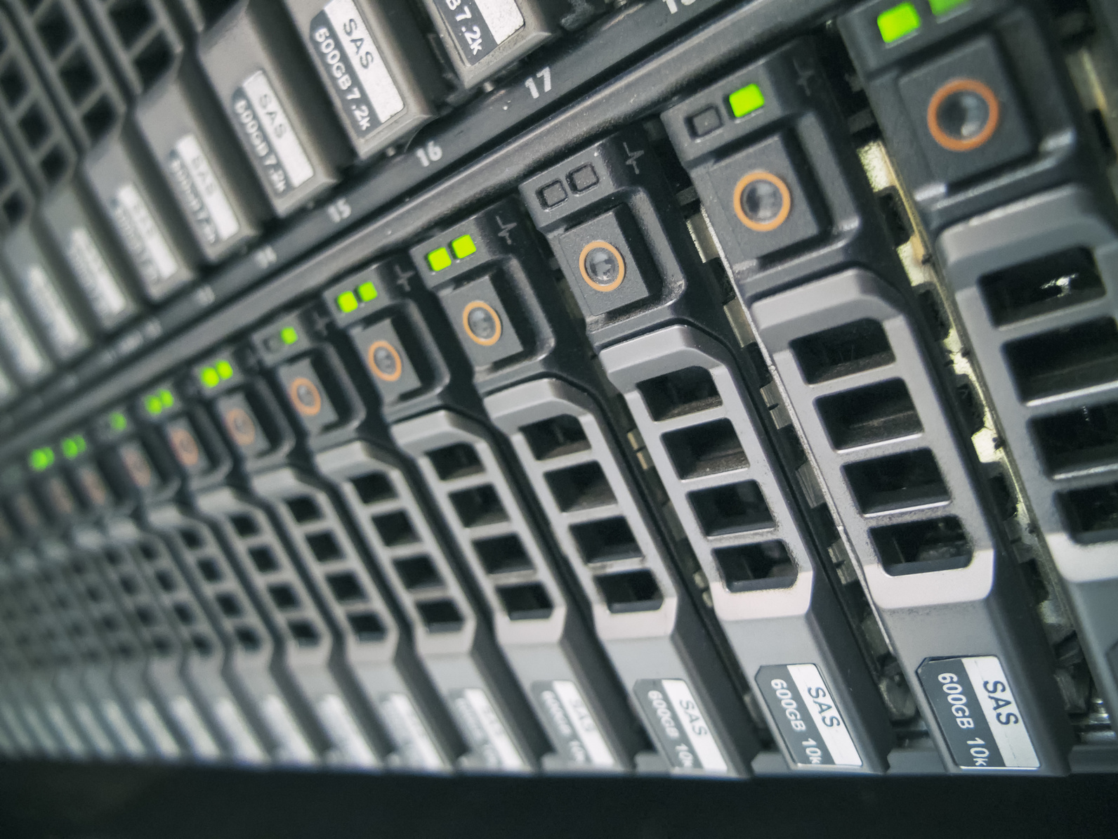 Raid5やRaid6の違いは？レベルごとにスペックや機能は違うの？